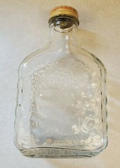 Vintage Berrycup Wines 2/5 Pint Glass Wine Bottle Yonkers, New York