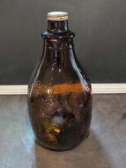Rare Vintage Maywood Glass Amber Wine Jug – Half Gallon – Grape Design