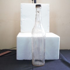 Vintage Garrett&rsquo;s American Wines embossed clear 1 quart wine bottle grapes