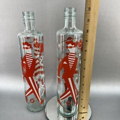 ONE Voga Red Wine Bottle Canada 150 Year Anniversary Collectable Giopastori 750m