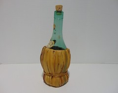 Tenuta Belvedeere Chianti Blue Glass Wine Bottle In Woven Basket 1 Pint Empty
