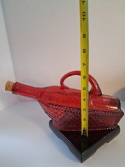 VTG! 1960&rsquo;s Crimson Red Glass »Wine Bottle In A Basket » Figure; « La Mediterranea »