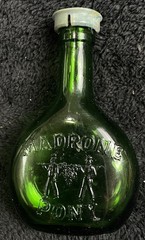 Almaden Madrone Vinyards Pony Bottle Green w/ Lid Vtg – EXCELLENT!