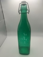 Vintage GLASS WINE BOTTLE Hermetic Lid Green 1L 34 oz. ITALY Rectangular Used