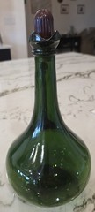 Vintage Wine World 1976 Green Glass Decanter Bottle 1.5 Litre Long Neck Handle.
