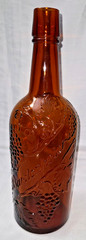 Vtg 10.75&Prime; Bardenheier&rsquo;s (St Louis MO) brown glass quart wine bottle (EMPTY)