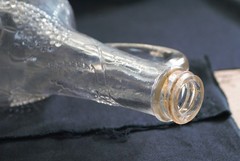 Vintage Garrett&rsquo;s American Wines embossed clear 1 quart wine bottle grapes