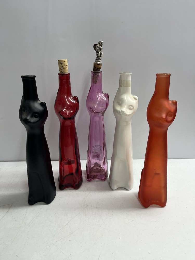 Riesling Happy Cat Orange Black White Pink Red Figural Glass Empty Bottles