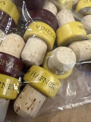 HAFNER Alexander Valley Winery Wine Stoppers Lot Red Yellow