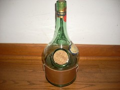 Vintage Chanti Spada Italian Wine Bottle Decanter with Ice Chamber.