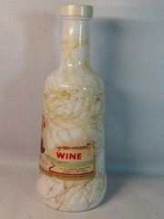 Vtg Hazel Atlas Wine Bottle Milk Glass Yellow GoldSplatter Welch&rsquo;s MCM Bar 1950s