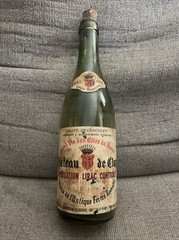 1961 Chatea de Clary Rhone Lirac empty wine bottle Label
