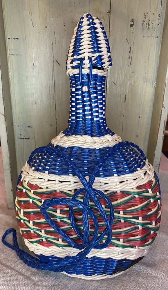 Boho Mid Century Woven Scoubidou Wicker Wrapped Viresa Wine Bottle – vintage