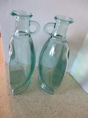 2 OIL & VINEGAR BOTTLES, VETRERIA ETRUSCA ITALY, 16 OZ BOOKEND STYLE, GREEN TINT