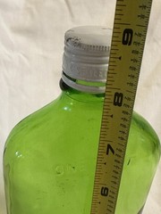 Vintage E & J Gallo Flavor-Guard One Pint Green Glass Liquor Bottle Cap