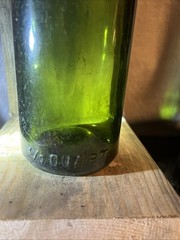 Green Glass Wine Bottle 4/5 Quart
