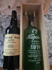 1970 VINTAGE PORT WINE BOTTLES BORGES & IRMAO AND NIEPORT WITH WOOD CRATE EMPTY