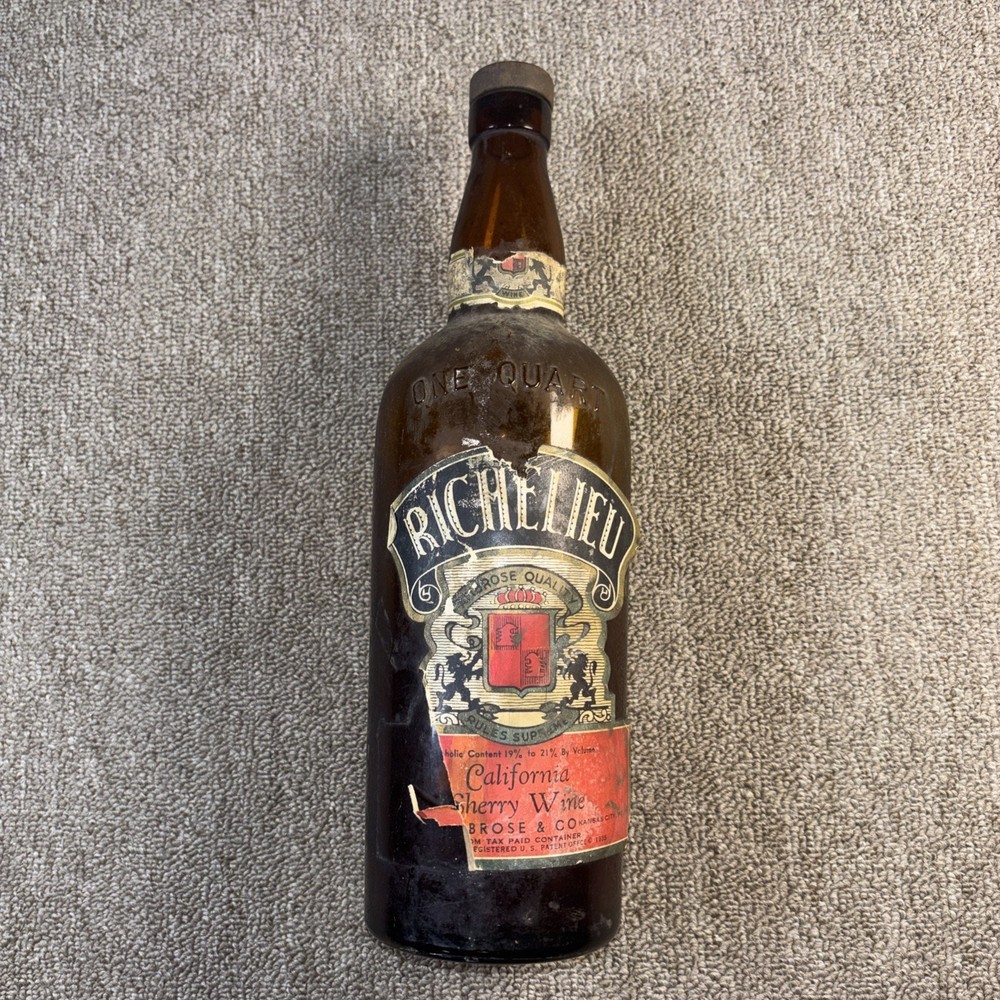 Vintage 1930s Richelieu Sherry Wine Bottle Amber One Quart 12 Inch