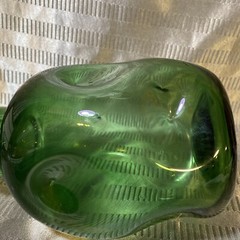 Beautiful Vintage Emerald￼ green hand blown dimple glass decanter Art Glass￼