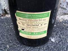 RARE HUGE 1940’s MUMM & Co Reims CHAMPAGNE DISPLAY BOTTLE GLASS DUMMY BOTTLE