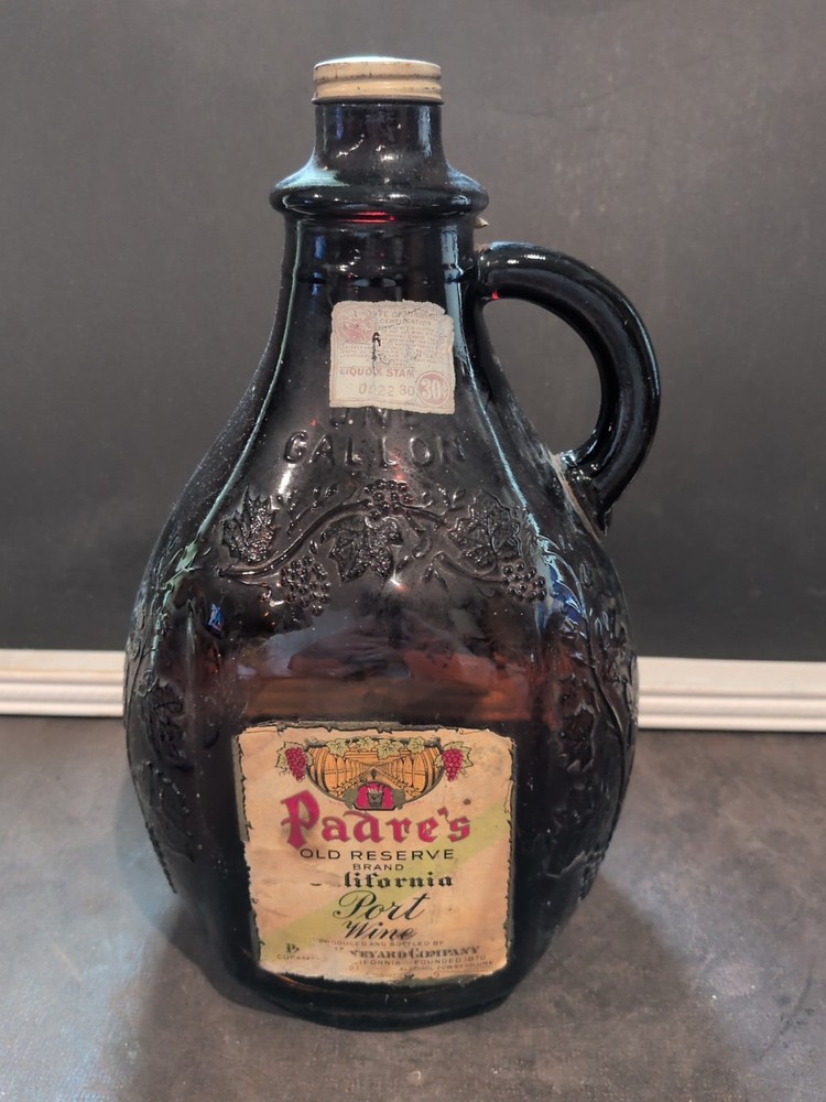 Rare Vintage Maywood Glass Amber Wine Jug – Half Gallon – Grape Design