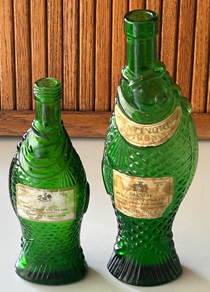 2 ANTINORI Green Glass Fish Decanters 1965 10.5&Prime; & 8&Prime; BIANCO White Wine Ital