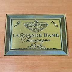 Empty 1989 Veuve Clicquot La Grande Dame Rose Bottle Wood Box Cork Wire Cage Set