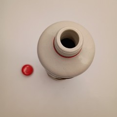 1977 – Beameister Wine Stoneware Bottle