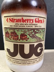 Vintage Strawberry Glen Wine Jug & Lid Mogen David Wine Co. 4/5 Quart