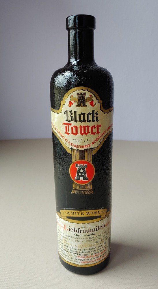 Vintage 1979 Black Tower German White Wine Empty Glass Bottle 750ml