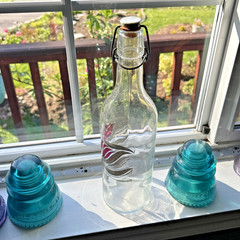Vintage Le VIN French Wine Bottle Art-Nouveau Porcelain /Rubber Swing Stopper