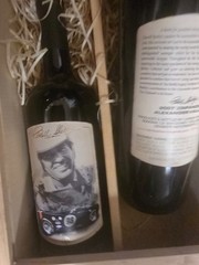 Shelby Collectable Wine Box, 6 bottles of signed wine with box