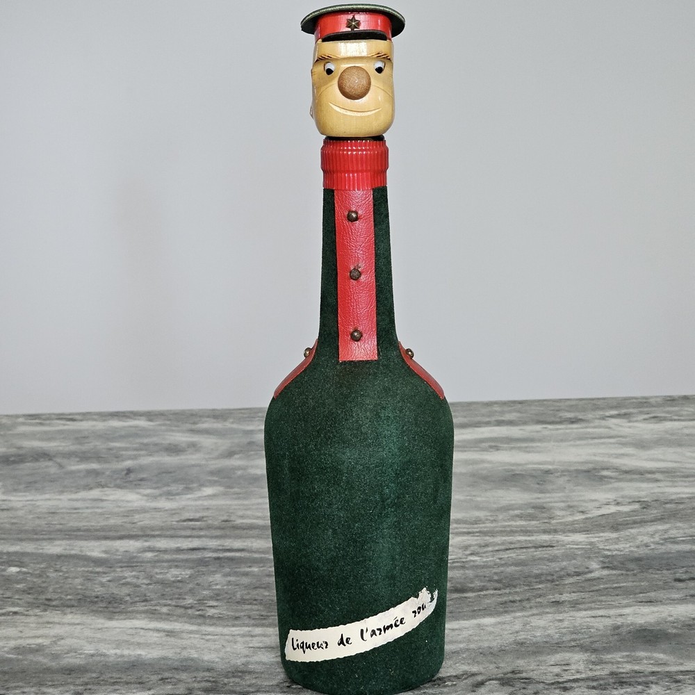 VTG French « Liqueur de L&rsquo;Armee Rouge » Bottle Flock w/ Soldier Wood Head Stopper