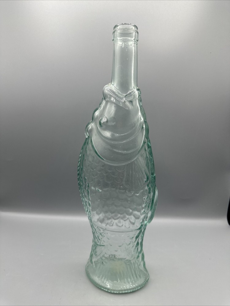 Vintage Italian Cevin Glass Fish Chianti Wine Bottle 75cl 3VEA78 Beach Decor