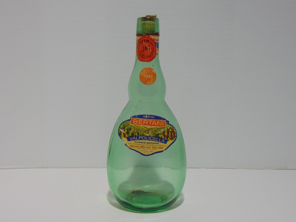 Bertani Valpolicella Empty Green Pint Bottle 1968