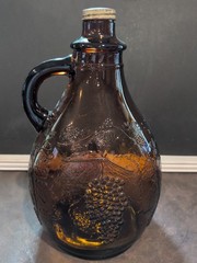 Rare Vintage Maywood Glass Amber Wine Jug – Half Gallon – Grape Design
