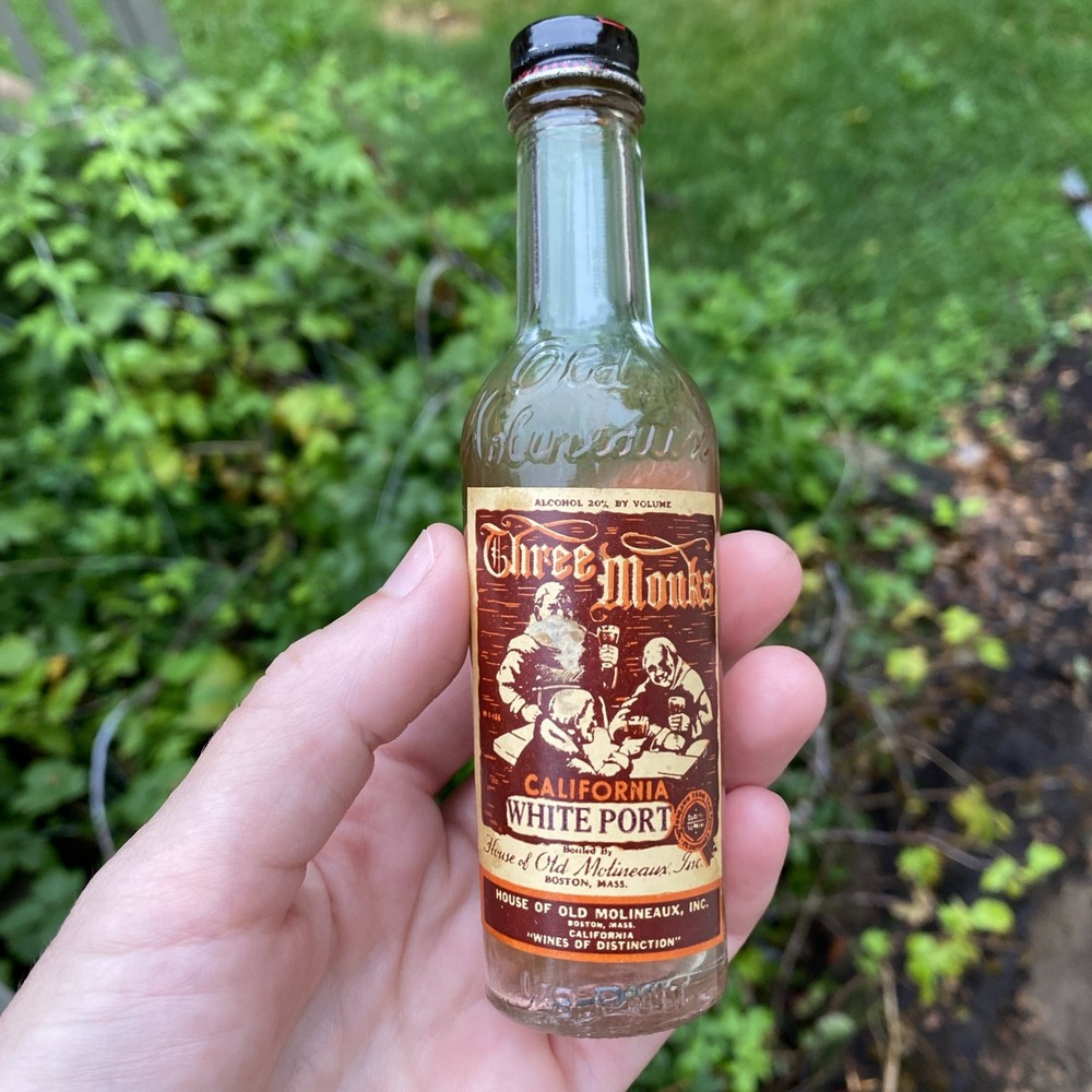 Old Molineaux THREE MONKS EMPTY miniature wine Calif. bottle. c.1940, 1/8pt