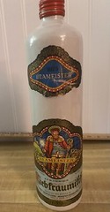 BEAMEISTER 1975 LIEBFRAUMILCH JAMES BEAM CERAMIC WINE BOTTLE. 1 Pint.7 fl oz