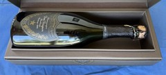 1990 Moet & Chandon Oenotheque Dom Perignon Champagne EMPTY Bottle Box Booklet