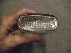 Vintage 4/5s Pint Morgan David Wine Bottle, Screw top, No Label. see Pictures