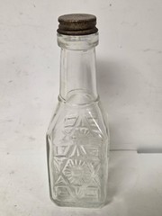 Vintage Manischewitz 2/5 Pint Glass Wine Bottle