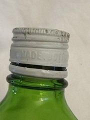 Vintage E & J Gallo Flavor-Guard One Pint Green Glass Liquor Bottle Cap