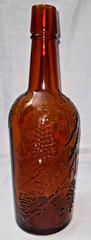 Vtg 10.75&Prime; Bardenheier&rsquo;s (St Louis MO) brown glass quart wine bottle (EMPTY)