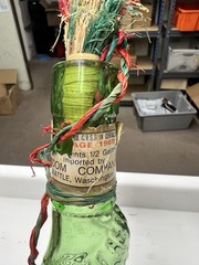 VINTAGE ITALIAN CHIANTI GREEN ART GLASS SPIRAL 35&Prime; Wicker basket cork