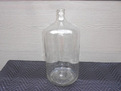 VINTAGE MADE ITALY HEAVY GLASS 5 GALLON WINE -WATER BOTTLE 21 x 10 in – XX 8 C