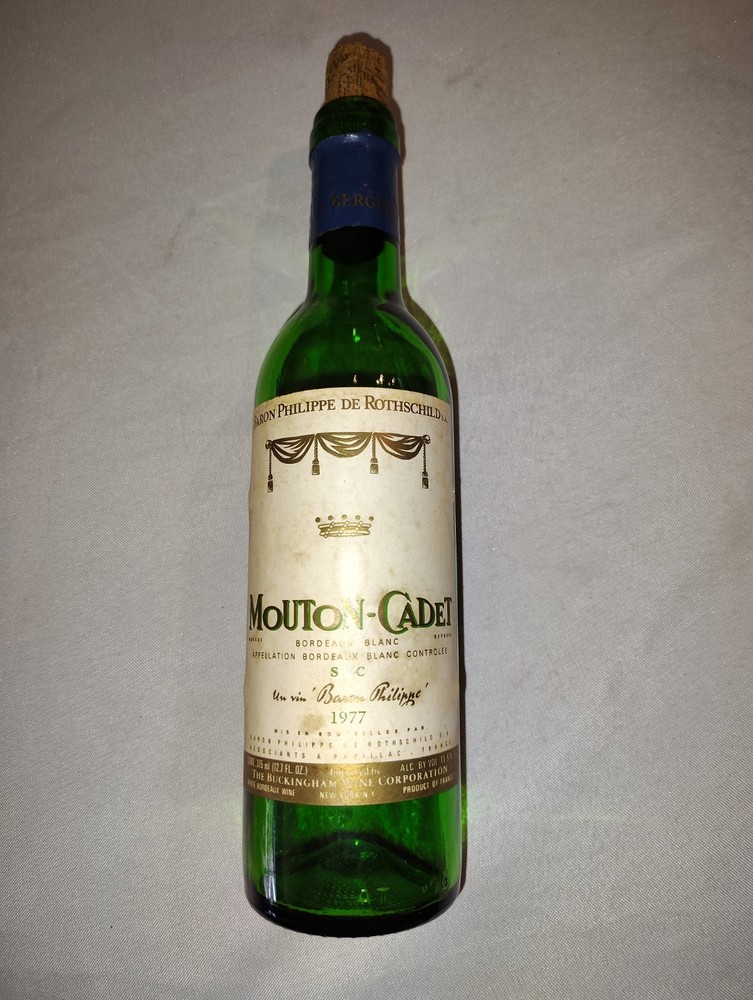 1977 MOUTON-CADET BORDEAUX BARON PHILIPPE ROTHSCHILD Empty Display Bottle Prop