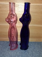 Vtg Riesling Wine Collectible Pair Of Cat Bottles-Cobalt Blue & Pink-Very Clean!