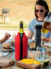 Frizz Expandable Wine Cooling Sleeve Chills Sparkling & Still Wines in 20 Minute