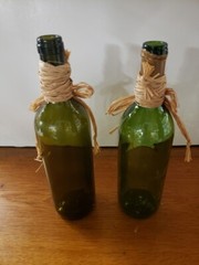 Lot of 2 Vintage Dark & Light Green Glass 10 3/4&Prime; & 11 1/4&Prime; Empty Wine Bottles