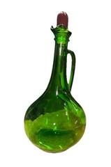 Vintage Wine World 1976 Green Glass Decanter Bottle 1.5 Litre Long Neck Handle